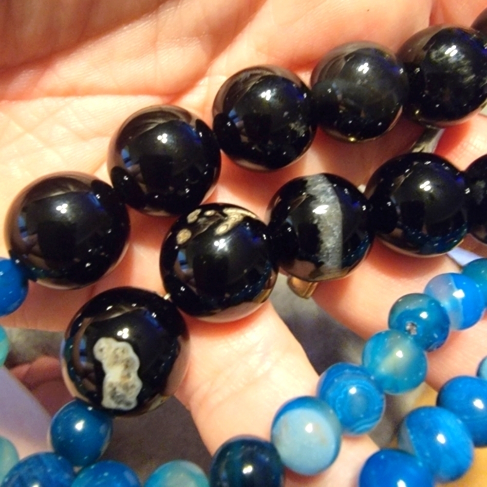 Round 993 Cts Natural Blue Onyx Black Agate Beaded Natural Gemstone Necklace - Picture 5 of 11